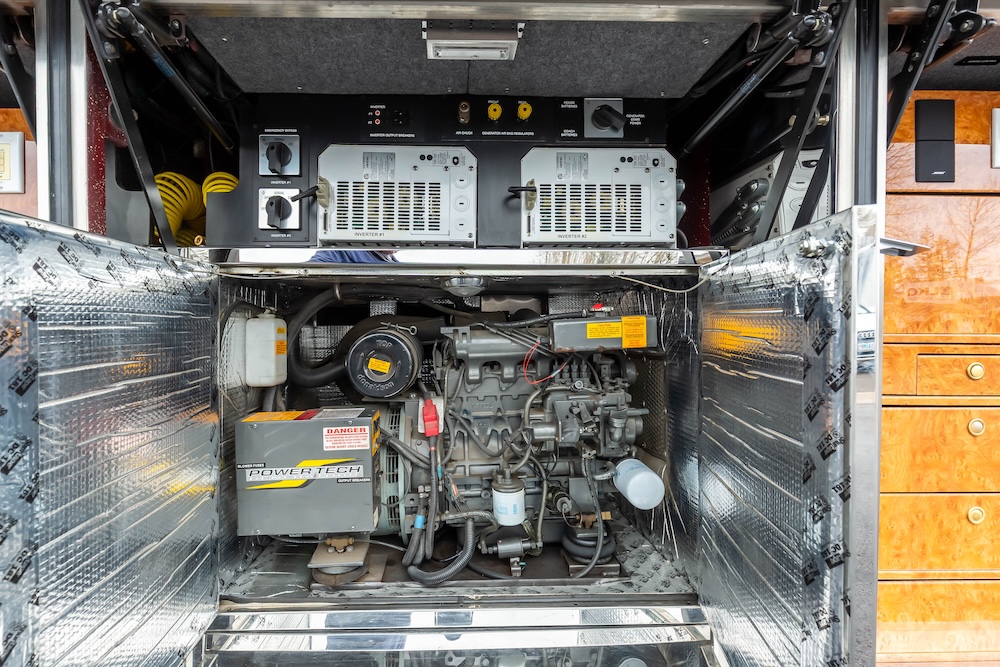 2007 Prevost Featherlite H3-45 For Sale