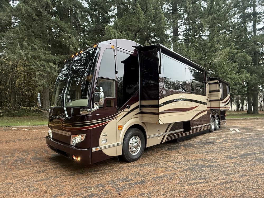 2007 Prevost Featherlite H3-45 For Sale