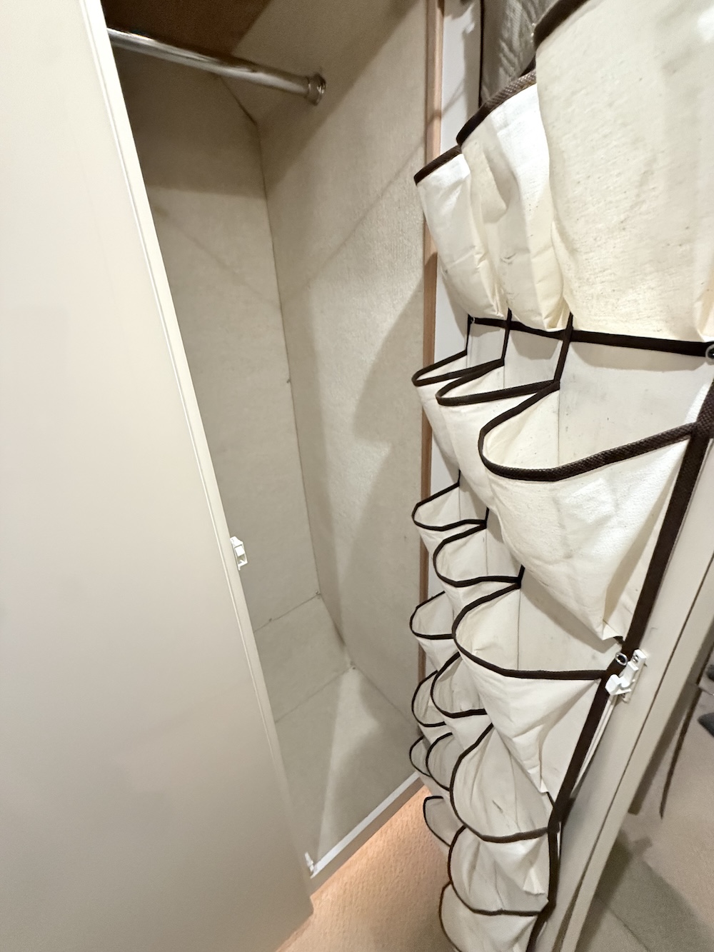 2007 Prevost Featherlite H3-45 For Sale