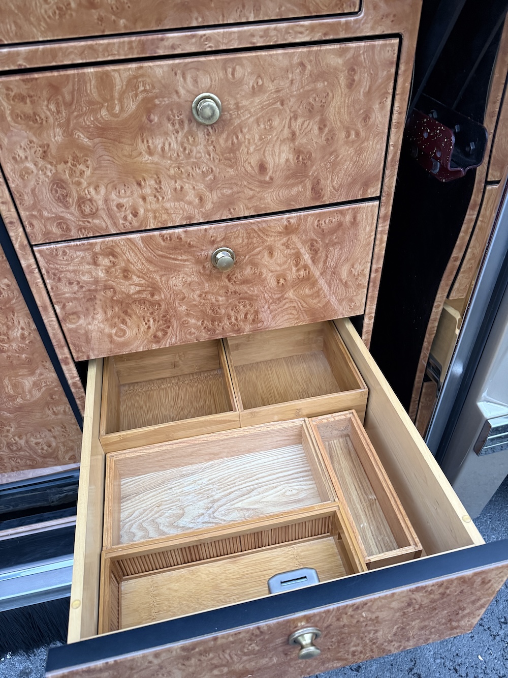 2007 Prevost Featherlite H3-45 For Sale