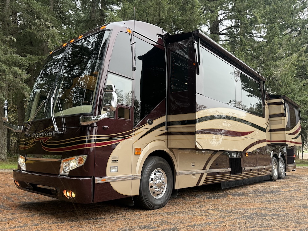 2007 Prevost Featherlite H3-45 For Sale