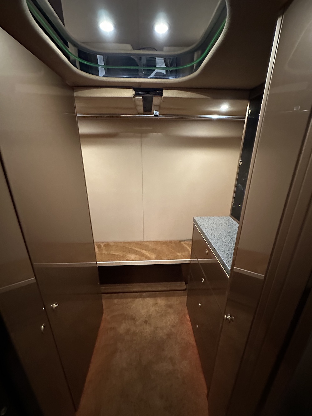 2007 Prevost Featherlite H3-45 For Sale