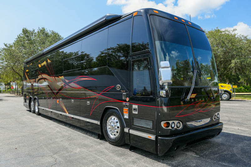 2007 Prevost Featherlite H3-45 For Sale