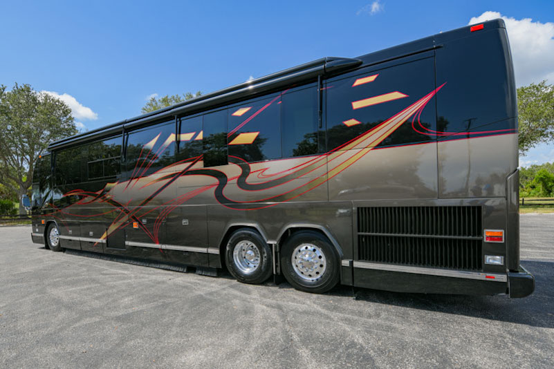 2007 Prevost Featherlite H3-45 For Sale