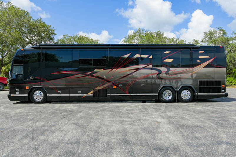 2007 Prevost Featherlite H3-45 For Sale
