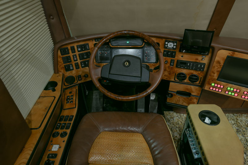 2007 Prevost Featherlite H3-45 For Sale