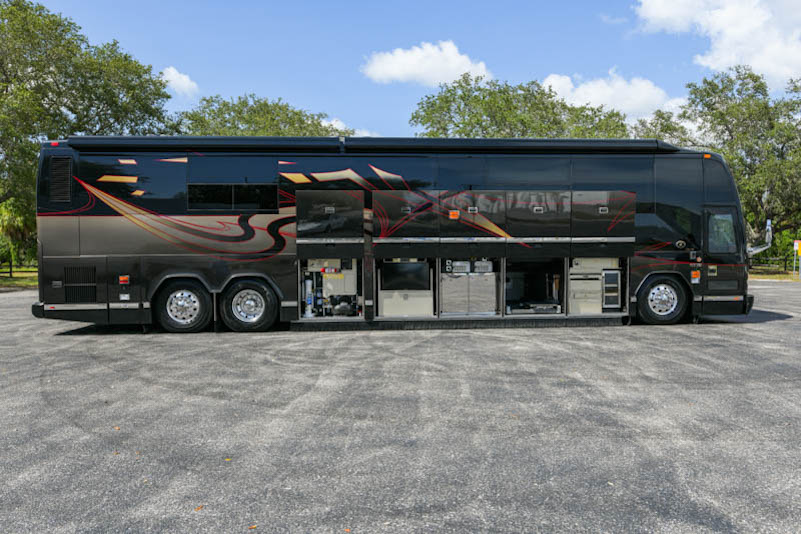 2007 Prevost Featherlite H3-45 For Sale