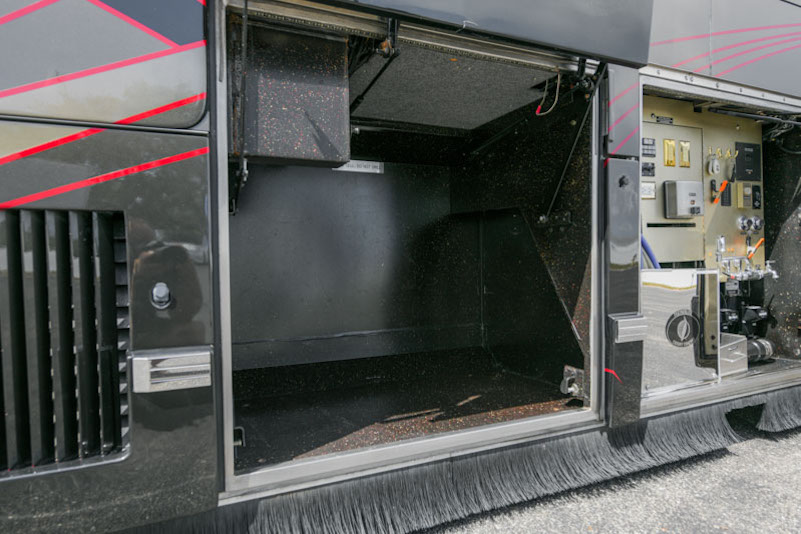 2007 Prevost Featherlite H3-45 For Sale