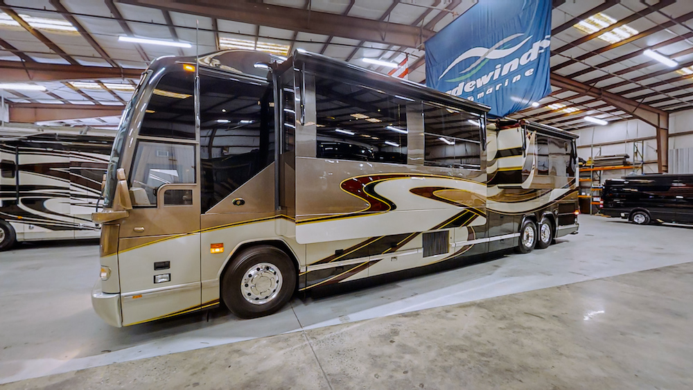 2007 Prevost Featherlite H3-45 For Sale