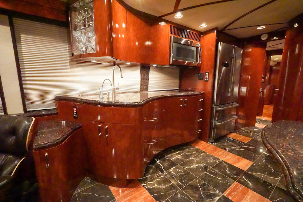 2007 Prevost Marathon H3-45 For Sale