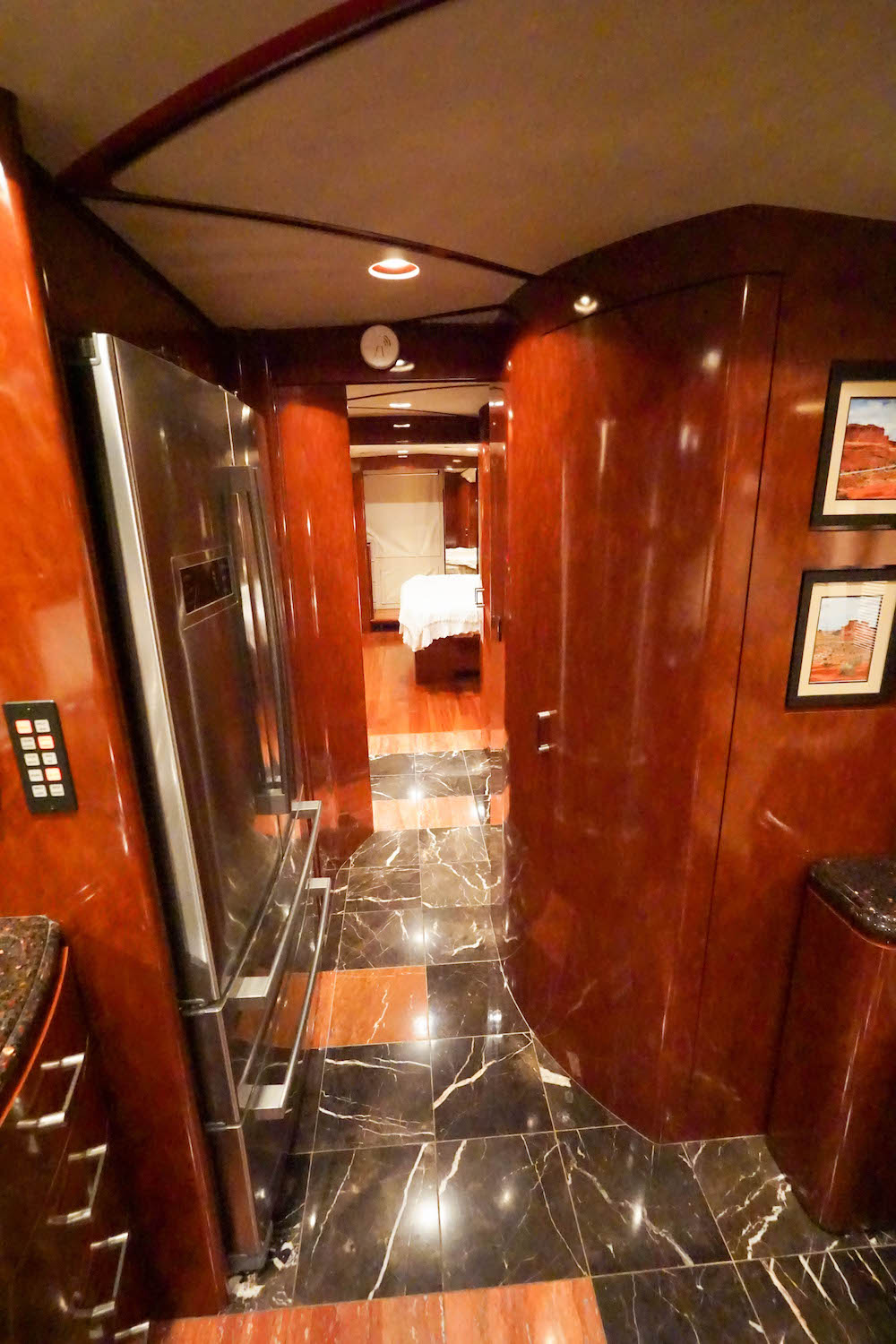 2007 Prevost Marathon H3-45 For Sale