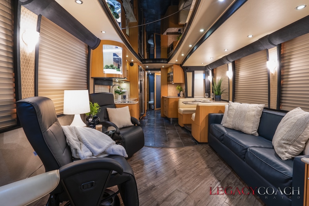 2007 Prevost Legendary XLII For Sale