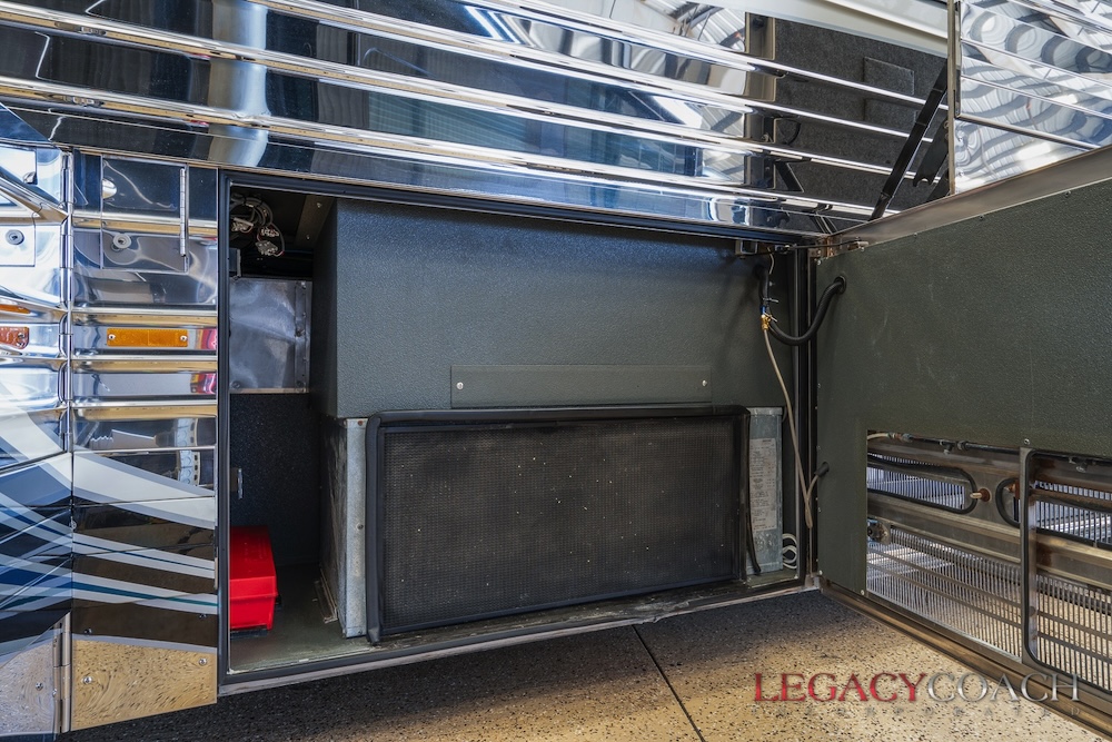 2007 Prevost Legendary XLII For Sale