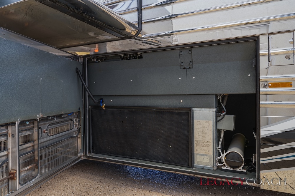 2007 Prevost Legendary XLII For Sale