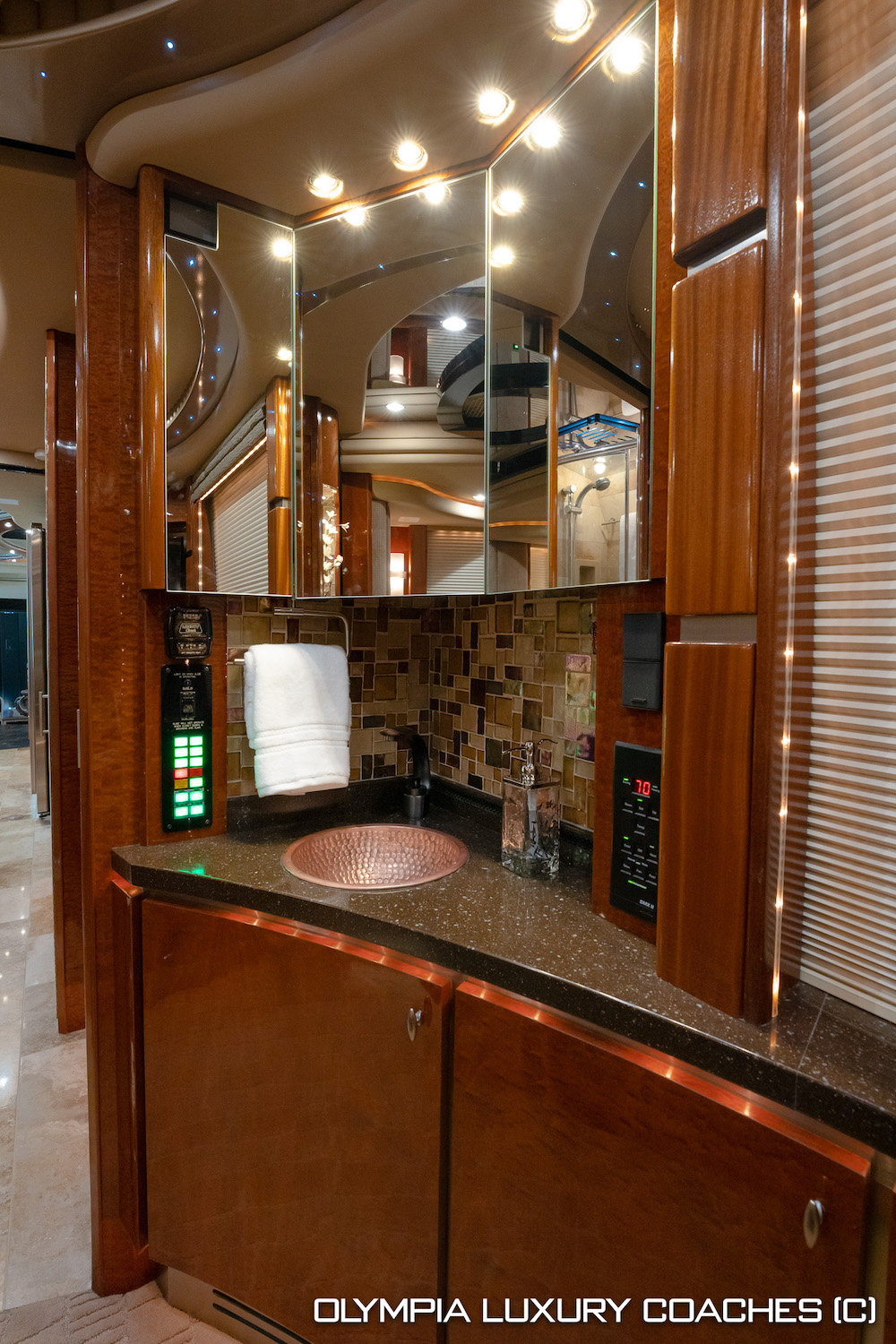 2007 Prevost Liberty H3-45 For Sale