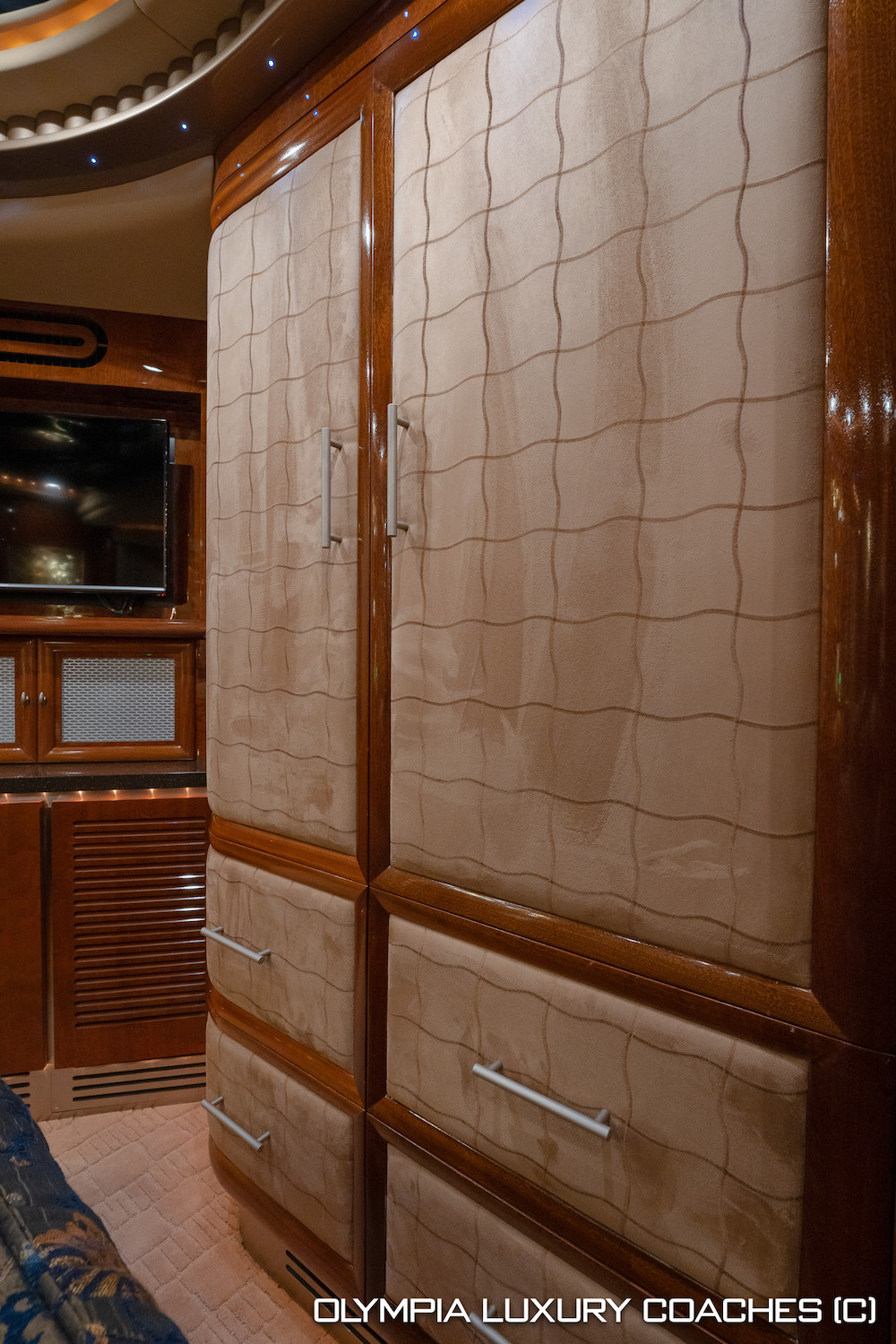 2007 Prevost Liberty H3-45 For Sale