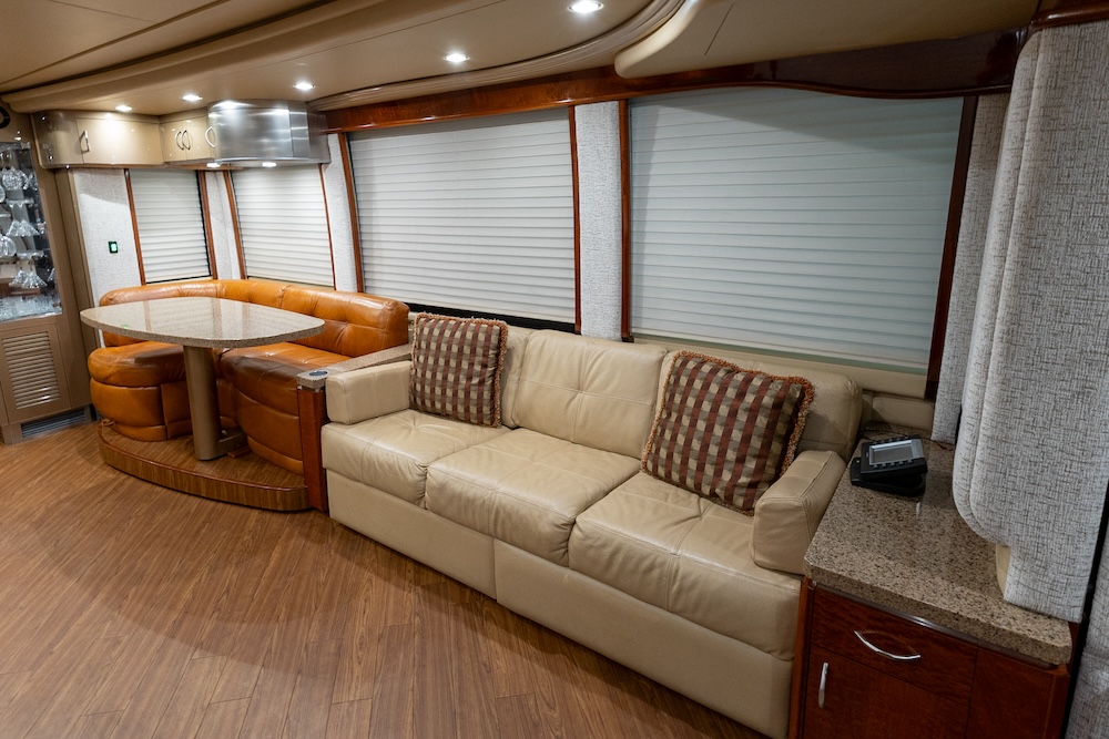 2007 Prevost Liberty H3-45 For Sale