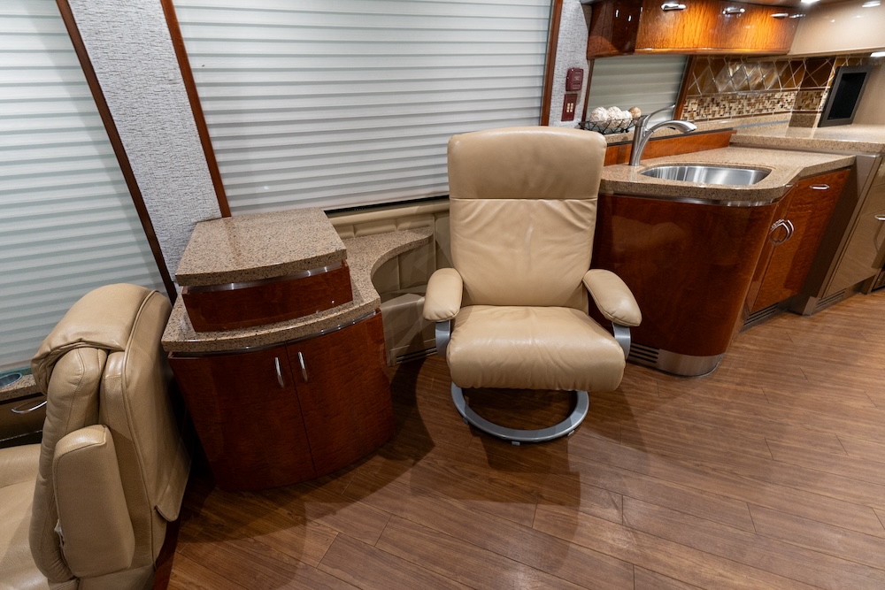 2007 Prevost Liberty H3-45 For Sale