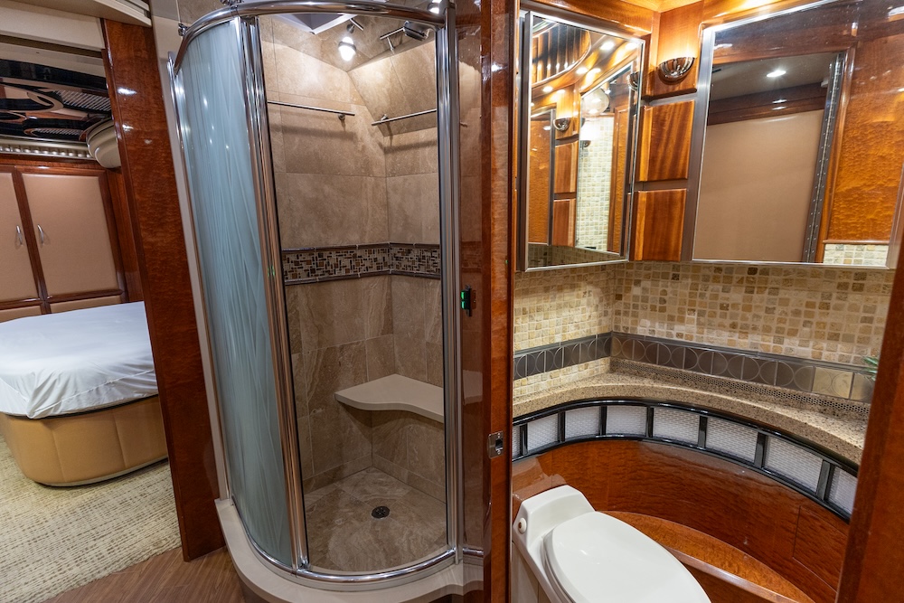 2007 Prevost Liberty H3-45 For Sale