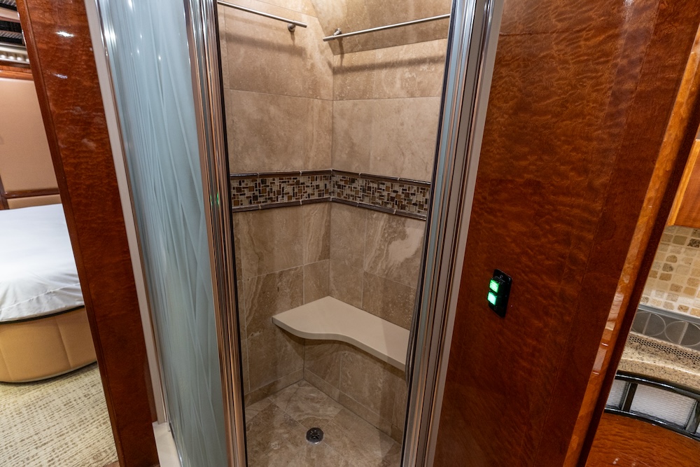 2007 Prevost Liberty H3-45 For Sale