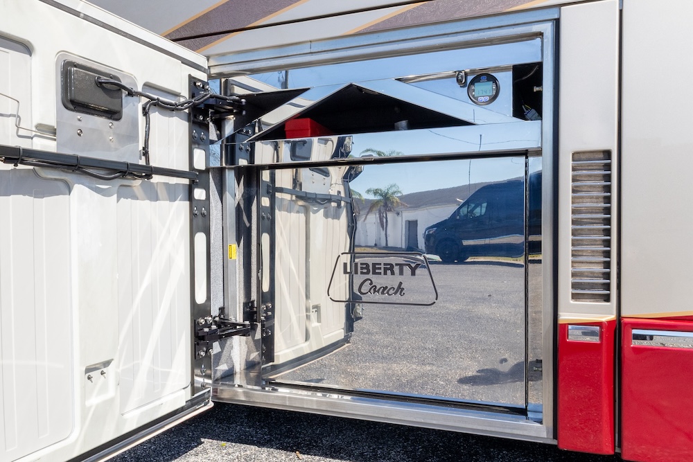 2007 Prevost Liberty H3-45 For Sale
