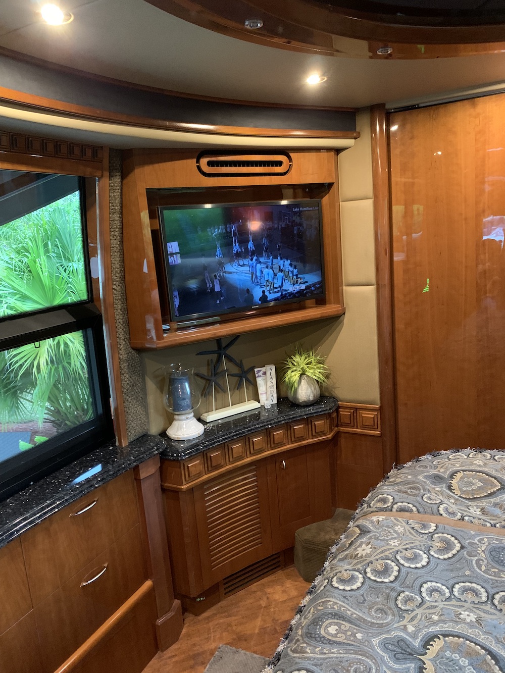 2007 Prevost Liberty XLII For Sale