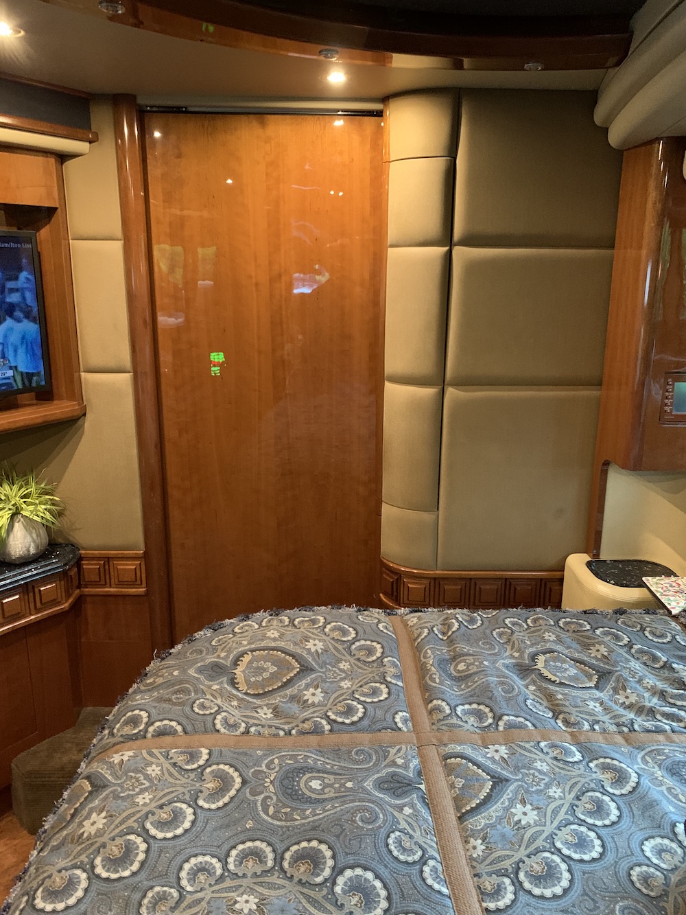 2007 Prevost Liberty XLII For Sale