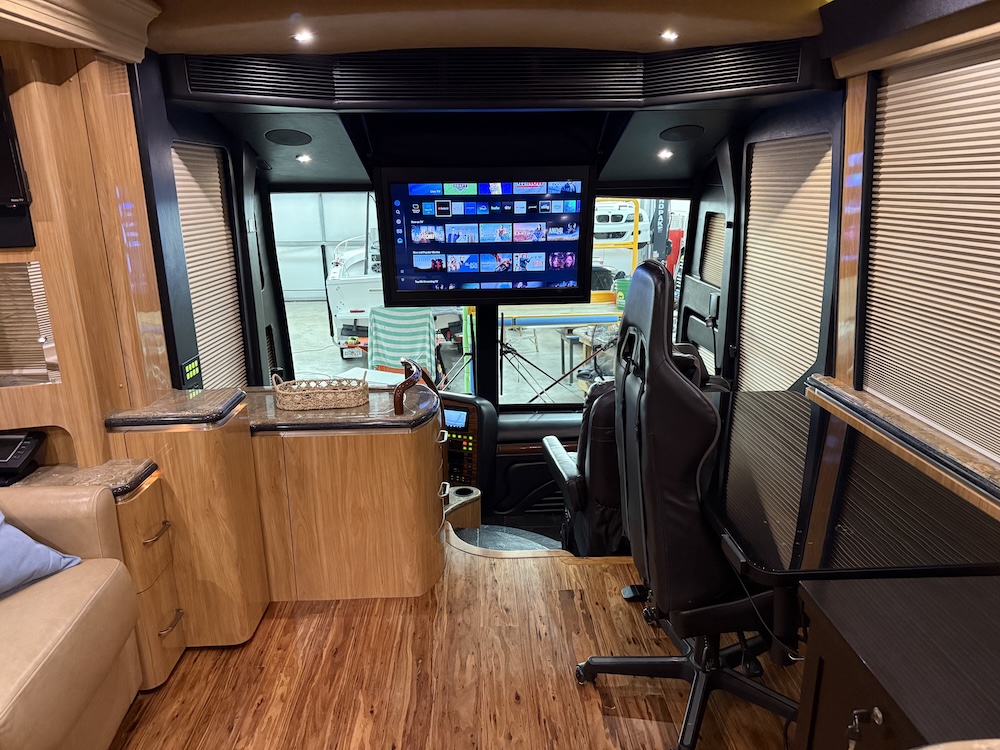 2007 Prevost Marathon H3-45 For Sale