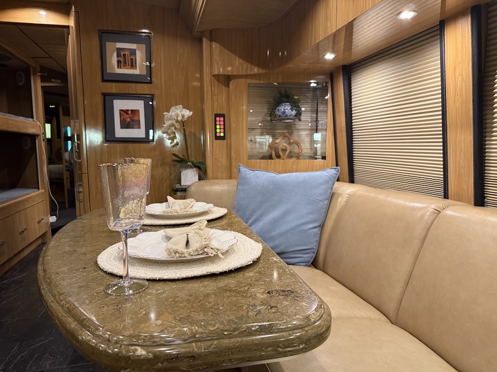2007 Prevost Marathon H3-45 For Sale