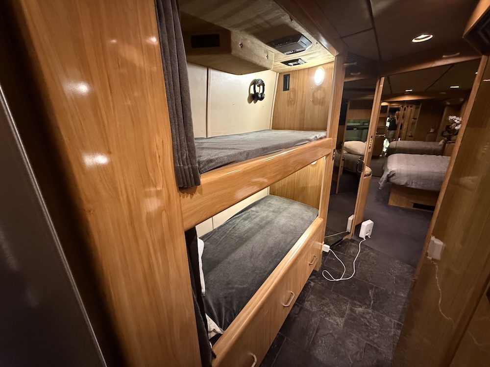 2007 Prevost Marathon H3-45 For Sale