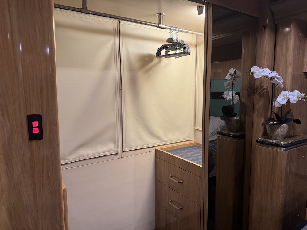 2007 Prevost Marathon H3-45 For Sale