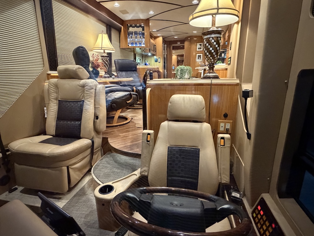 2007 Prevost Marathon H3-45 For Sale