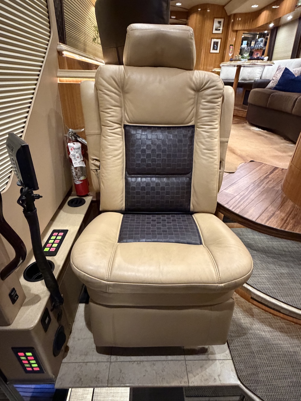 2007 Prevost Marathon H3-45 For Sale