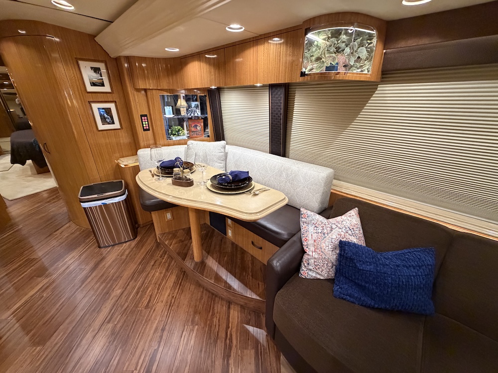 2007 Prevost Marathon H3-45 For Sale