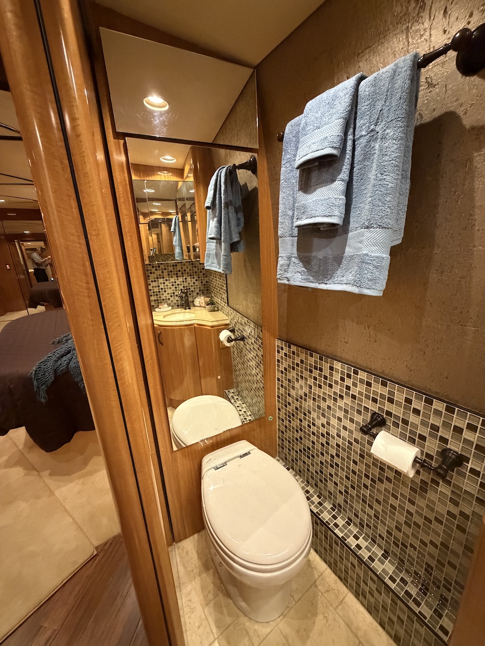 2007 Prevost Marathon H3-45 For Sale