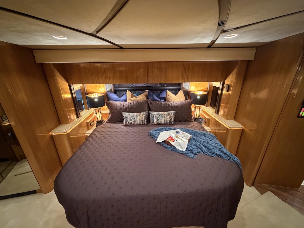 2007 Prevost Marathon H3-45 For Sale