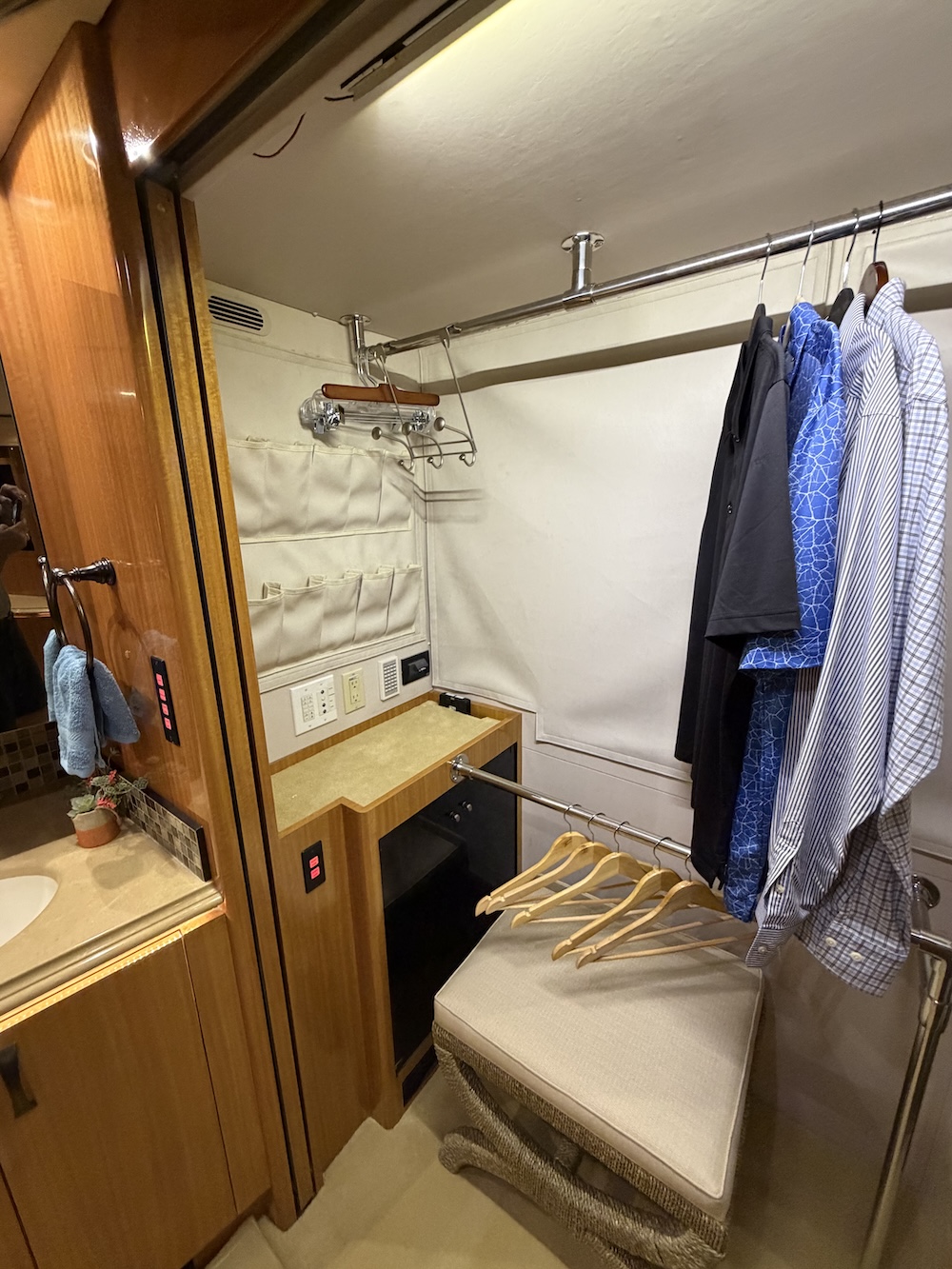 2007 Prevost Marathon H3-45 For Sale