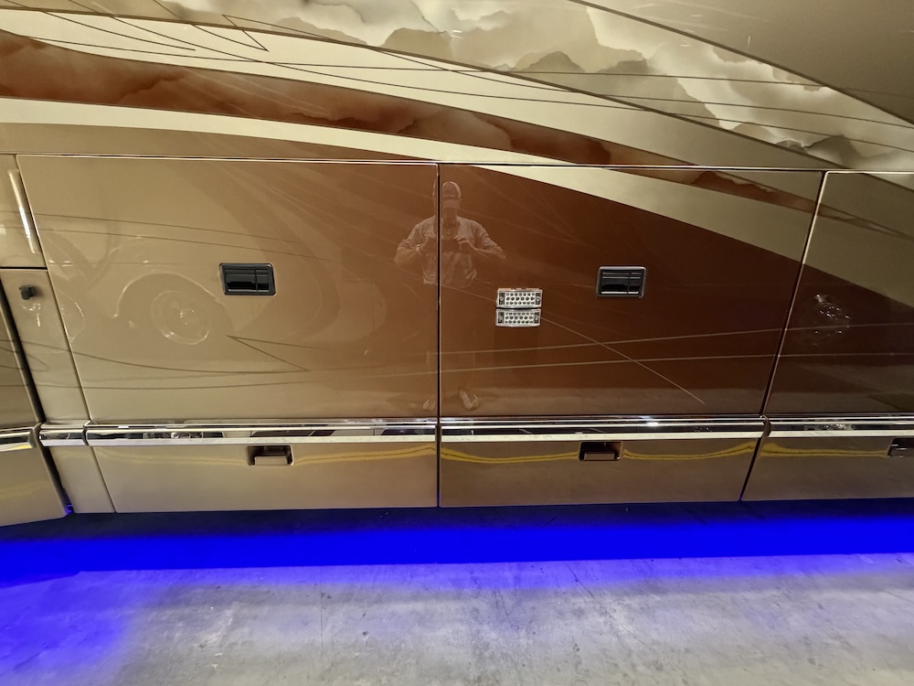2007 Prevost Marathon H3-45 For Sale