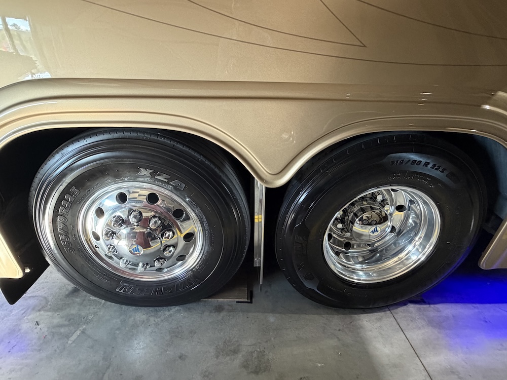 2007 Prevost Marathon H3-45 For Sale