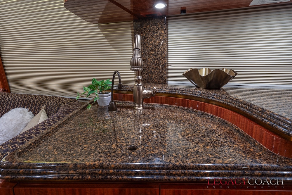 2007 Prevost Maratjon H H3-45 For Sale