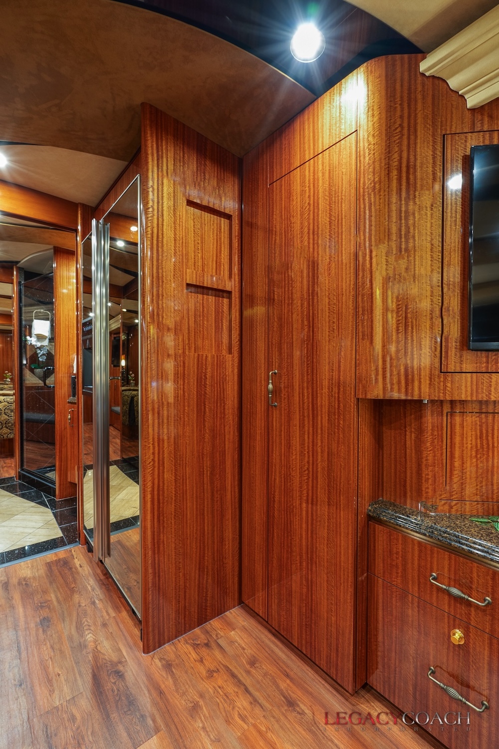 2007 Prevost Maratjon H H3-45 For Sale