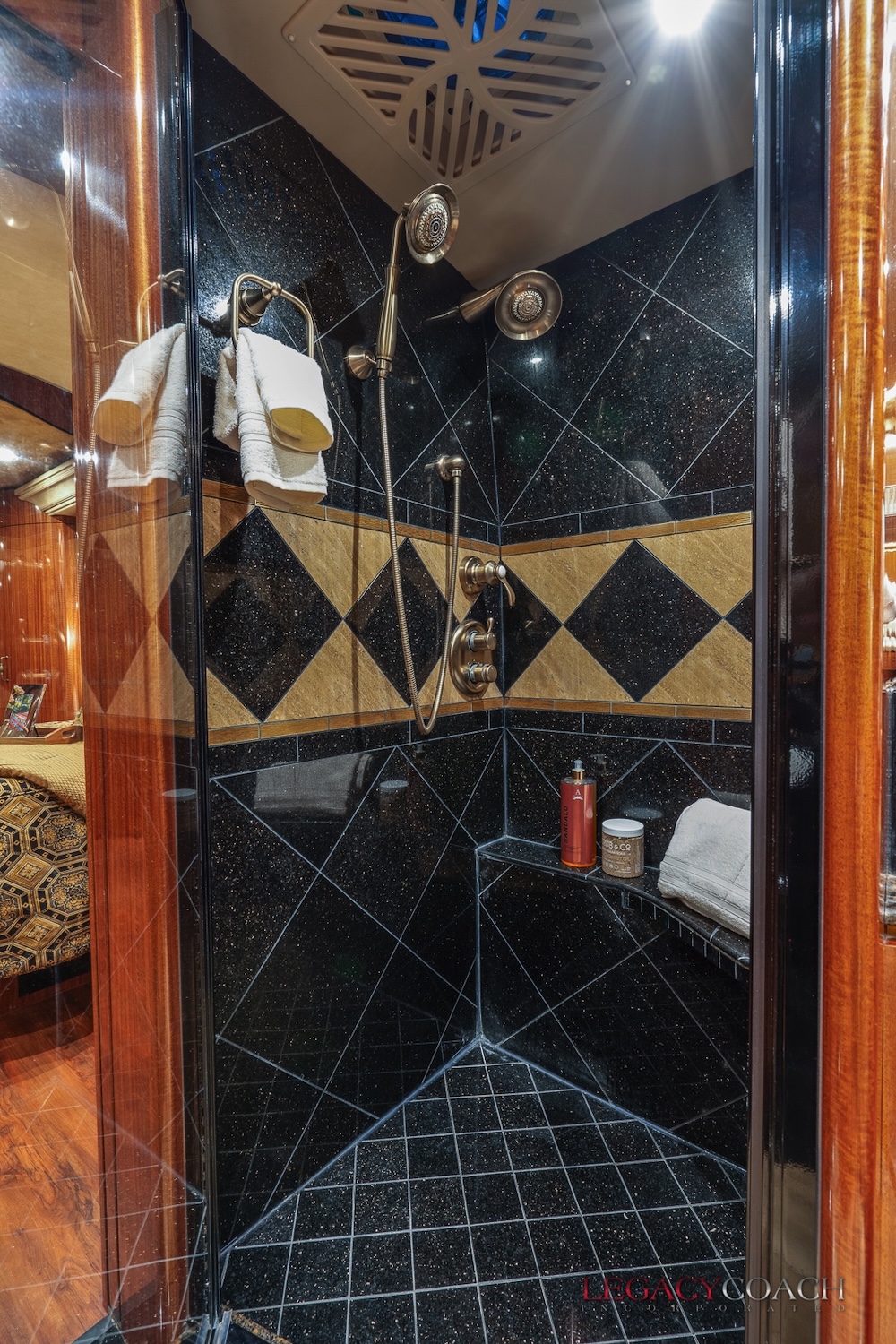 2007 Prevost Maratjon H H3-45 For Sale