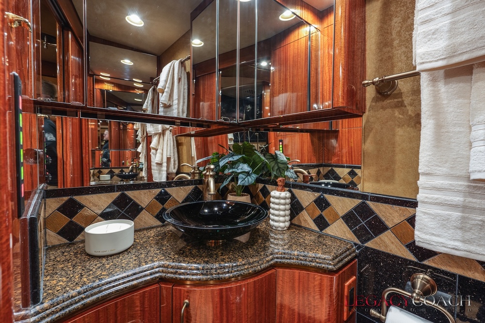 2007 Prevost Maratjon H H3-45 For Sale