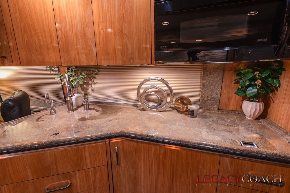 2007 Prevost  Marathon H3-45 For Sale