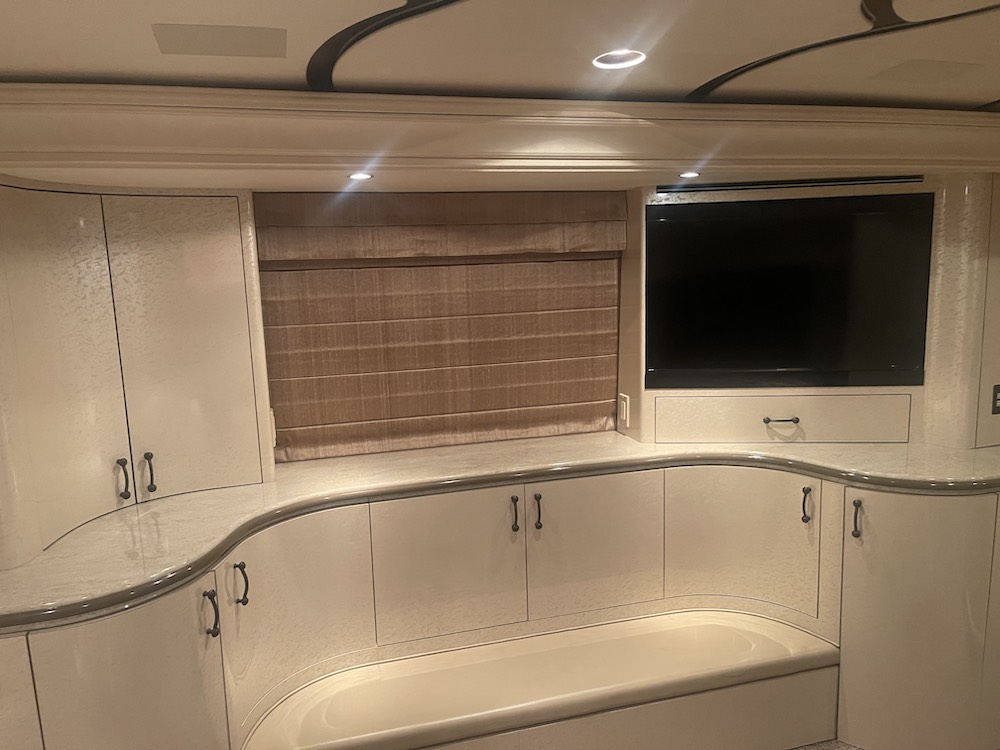 2007 Prevost Marathon H3-45 For Sale