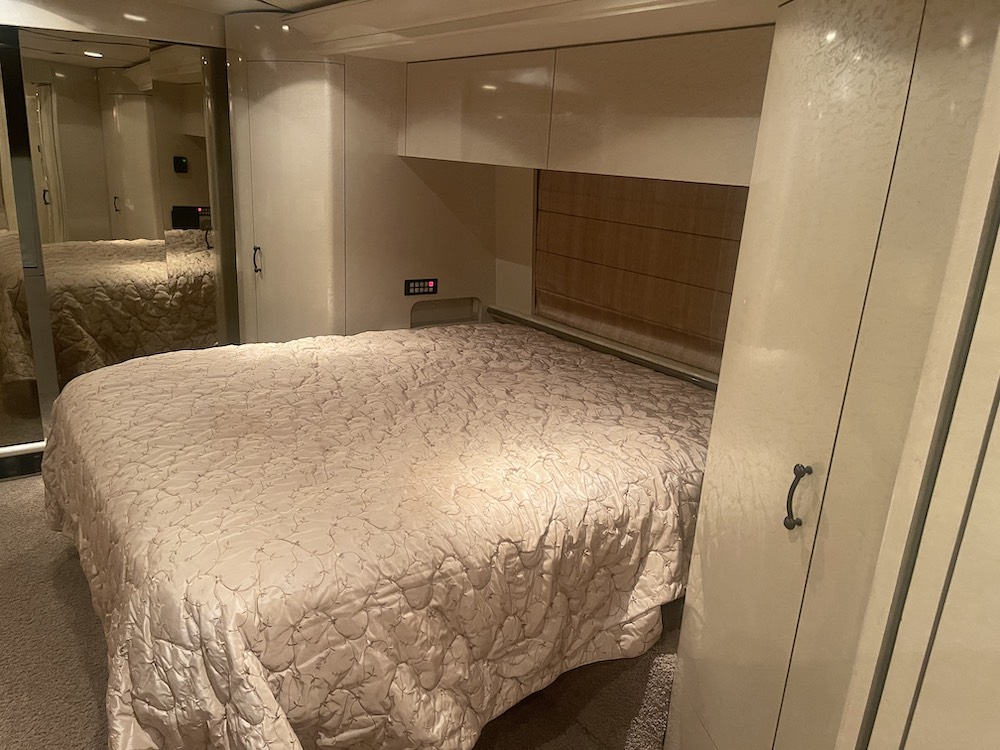 2007 Prevost Marathon H3-45 For Sale