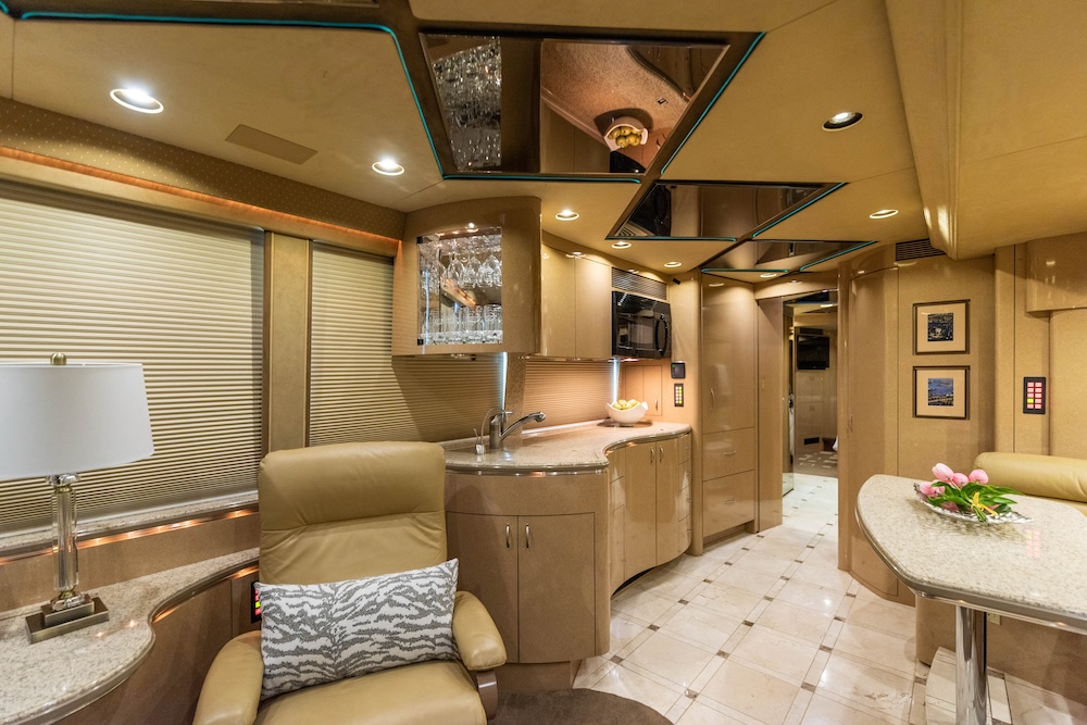 2007 Prevost Marathon XLII For Sale