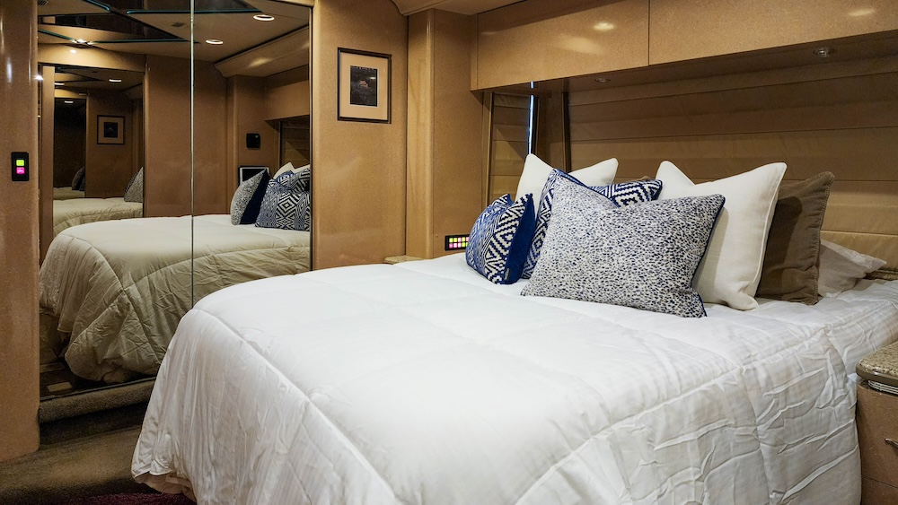 2007 Prevost Marathon XLII For Sale