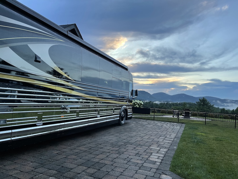 2007 Prevost Marathon XLII For Sale