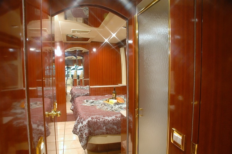 2007 Prevost XLII For Sale